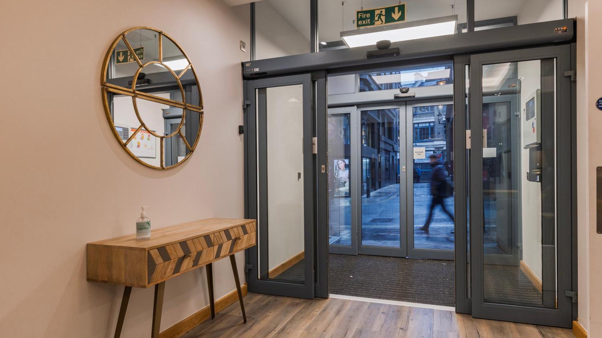 Farringdon Serviced Apartments By Lovelystay London Eksteriør billede